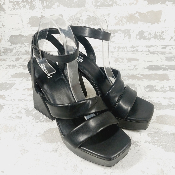 New Abound Tracy Black Faux Leather Block Heel Retro Platform Sandals H465 - Picture 4 of 15